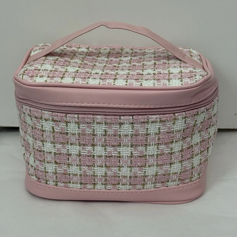 Ulta‎ Makeup Cosmetic Train Case Travel Plaid Pink White Zipper Foldable Lined